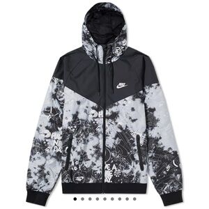 “Have a Nike Day” Men’s Graphic Black and Gray Nike Windbreaker Size Large